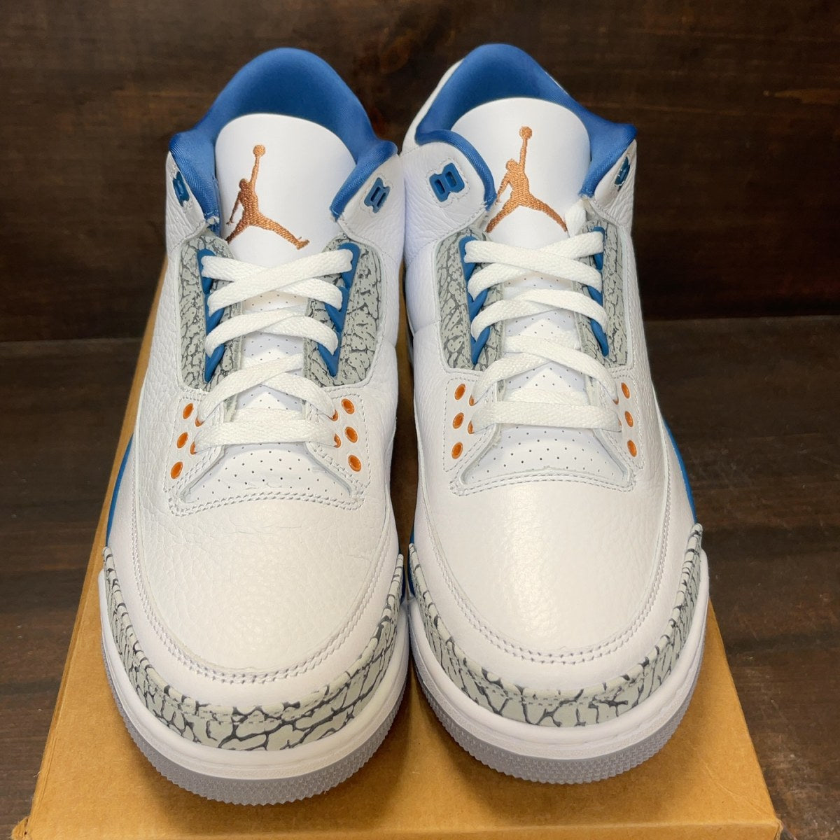 Jordan 3 Retro Wizards Size 10 - Image 3