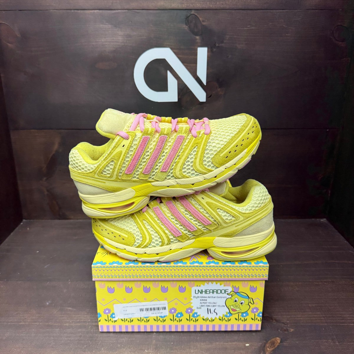 adidas Adistar Control 5 Unheardof Pork Chop Piggy Runner 2.0 Cheeseburger Size 11.5 (Pre-Owned) - Image 1