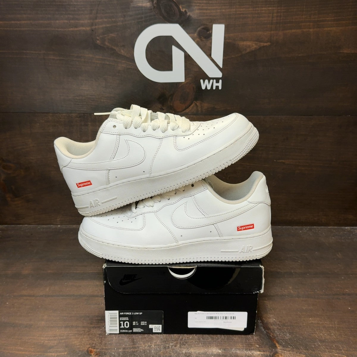 Nike Air Force 1 Low Supreme White - Image 1