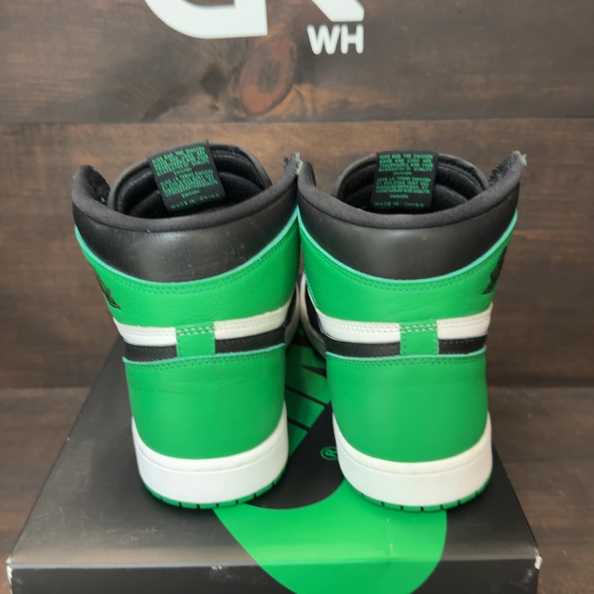Jordan 1 Retro High OG Lucky Green - Image 5