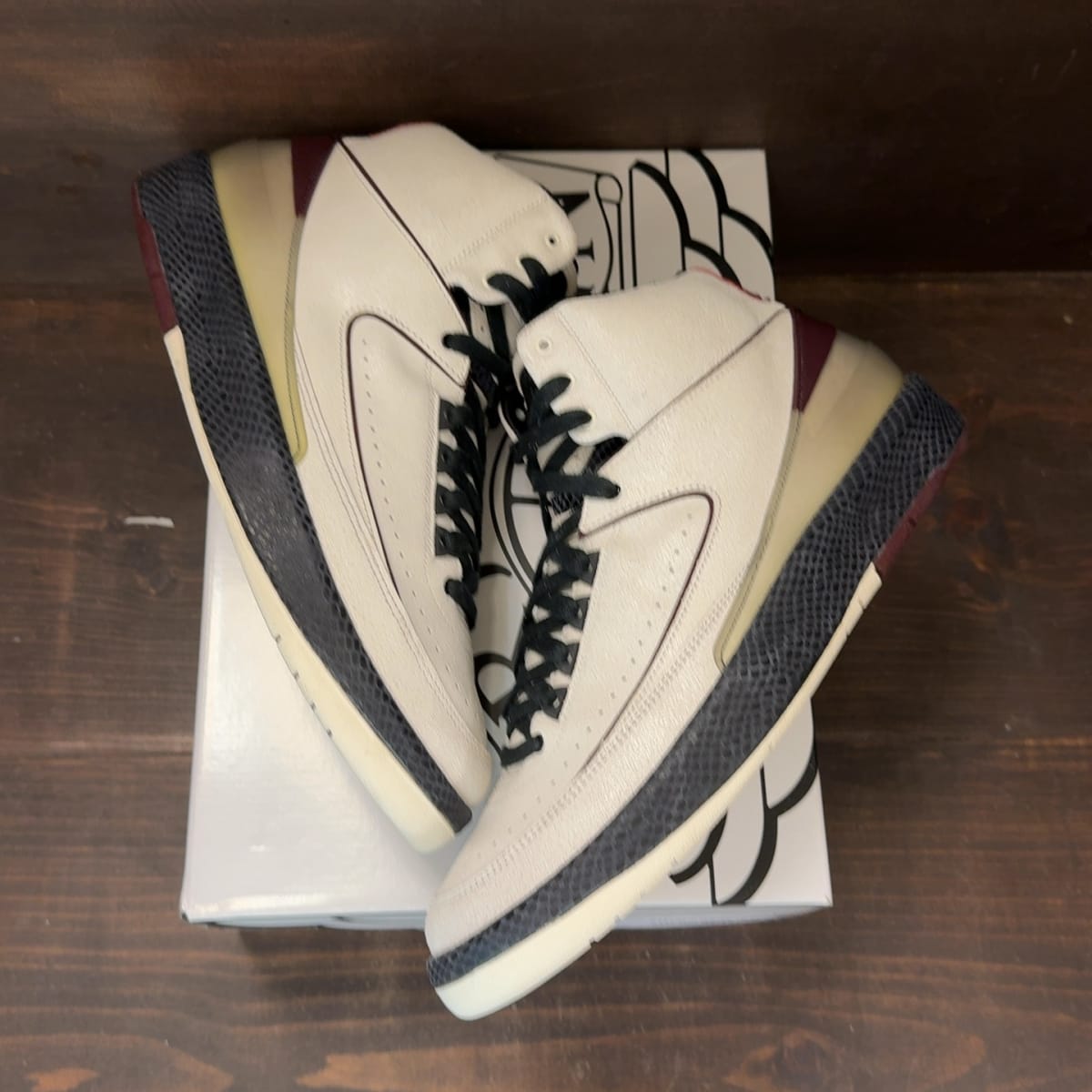 Jordan 2 Retro A Ma Maniére Airness Size 13 (Pre-Owned) - back