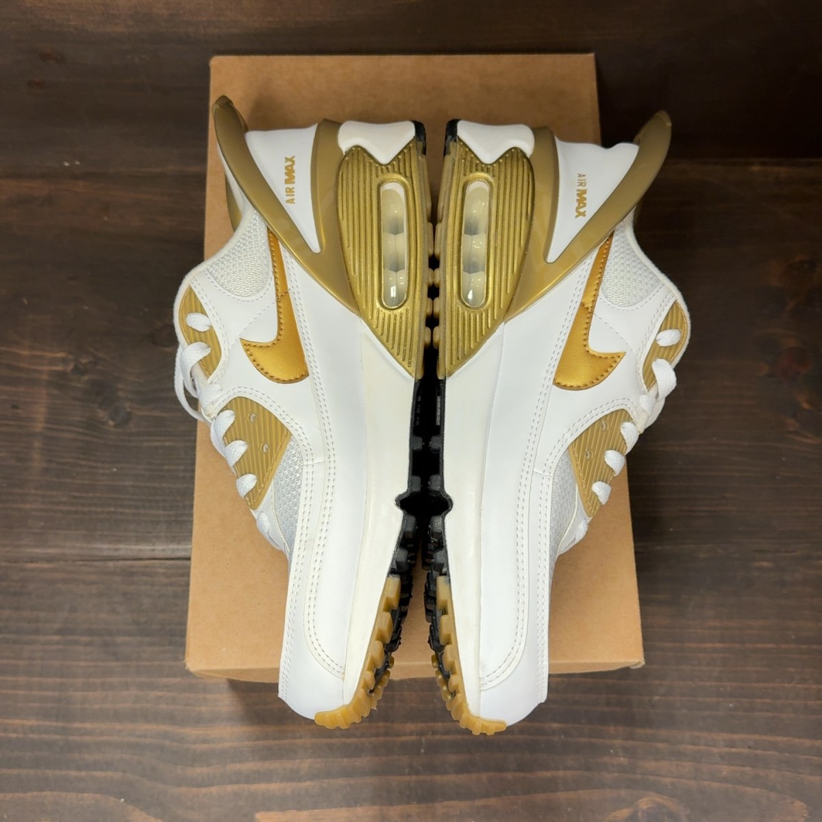 Nike Air Max 90 Flyease White Gold Size 11 (Pre-Owned) - Image 4