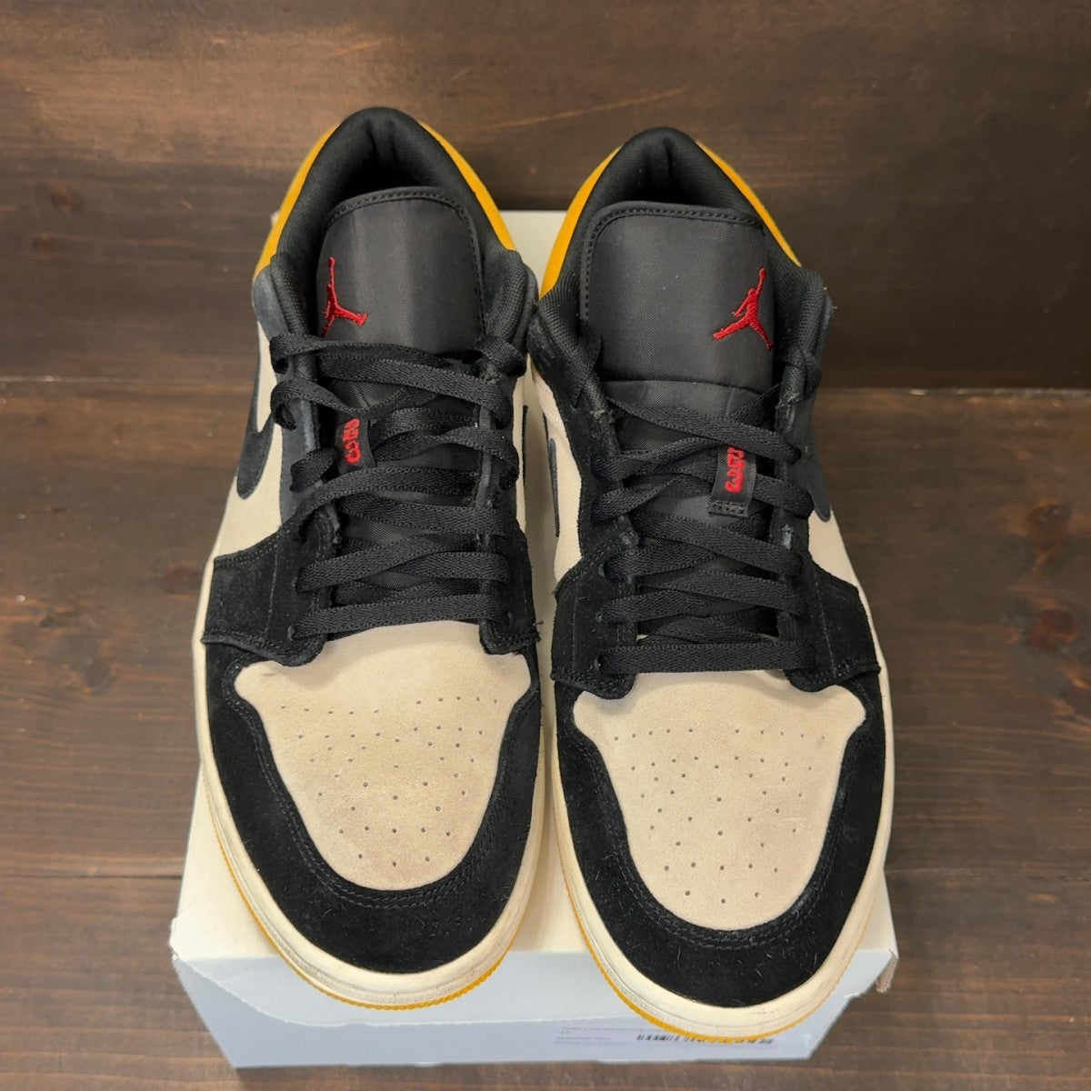 Jordan 1 Low Sail University Gold Black Size 13 (Pre-Owned) - Image 3