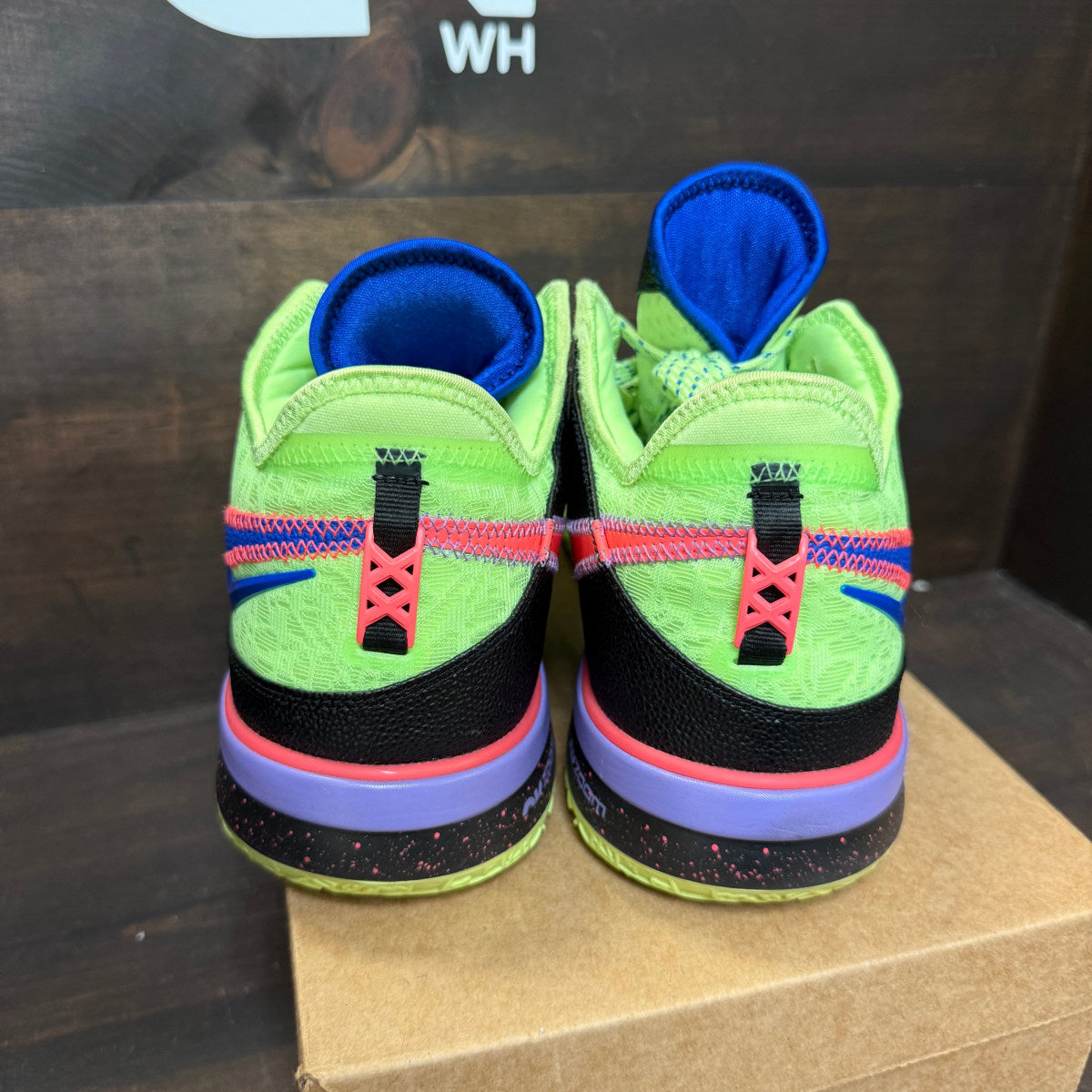 Nike Zoom LeBron NXXT Gen Ghost Green Size 13 (Pre-Owned) - Image 4
