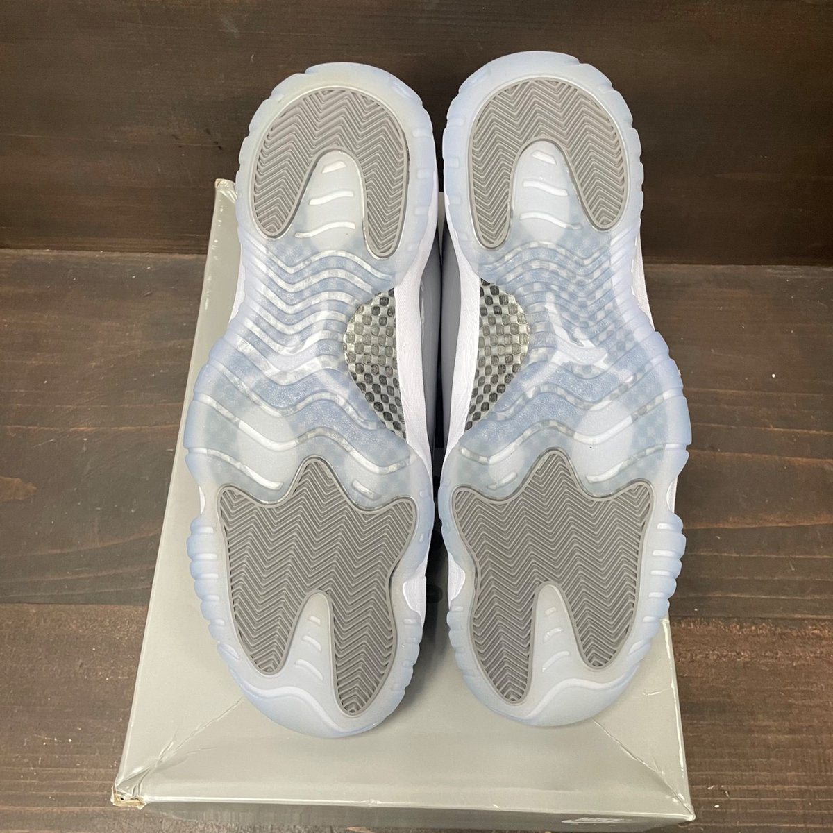 Jordan 11 Retro Cool Grey (2021) Size 12.5 (Pre-Owned) - tag