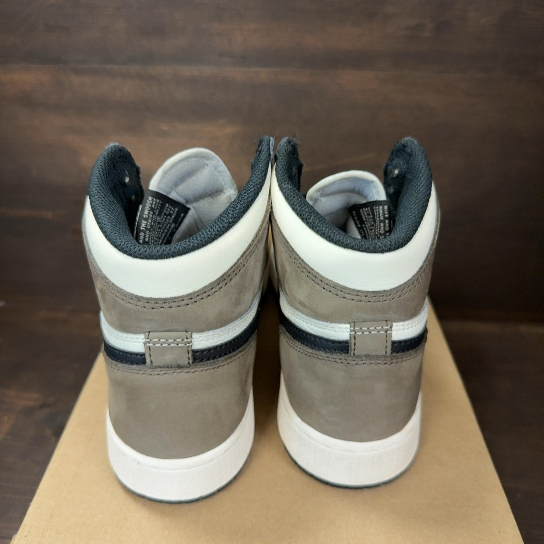 Jordan 1 Retro High Dark Mocha (GS) Size 7Y (Pre-Owned) - Image 5