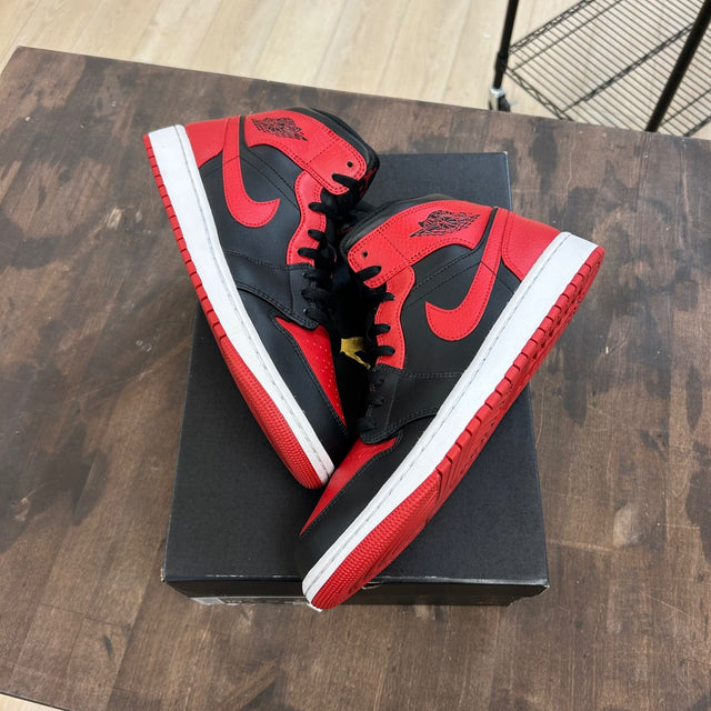 Jordan 1 Mid Banned (2020) - Image 1