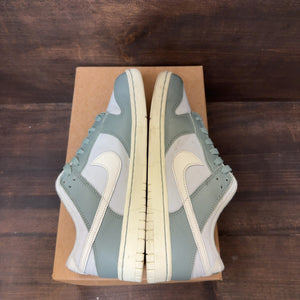 Nike Dunk Low Mica Green Size 8.5 (Pre-Owned) - Image 6