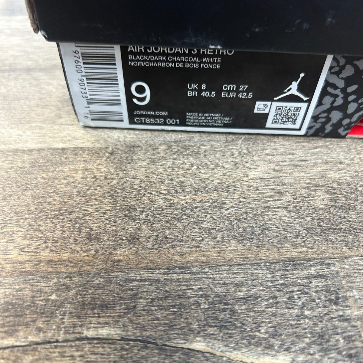 Jordan 3 Retro Black Cat (2025) Size 9 (Pre-Owned) - Image 6