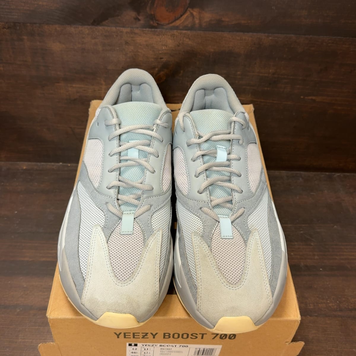 adidas Yeezy Boost 700 Inertia Size 12 (Pre-Owned) - tag