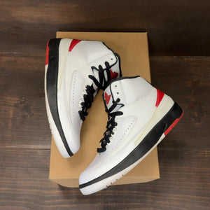 Jordan 2 Retro OG Chicago (2022) (Women's) Size 7W (Pre-Owned) - Image 2
