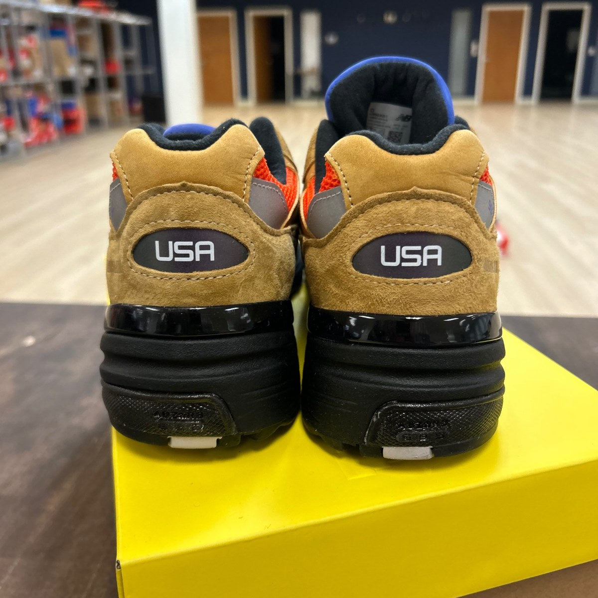 New Balance 992 MiUSA Action Bronson Tiger Eye - Image 4