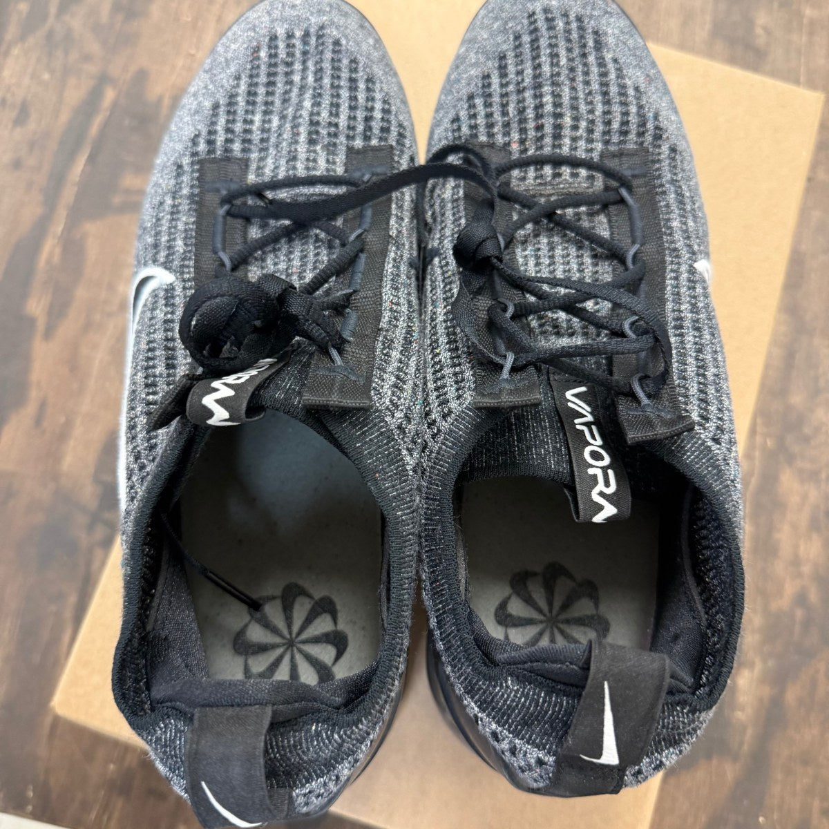 Nike Air VaporMax 2021 FK Black White Anthracite Size 11 (Pre-Owned) - Image 4