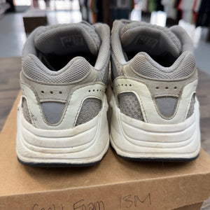 adidas Yeezy Boost 700 V2 Static Size 8.5 (Pre-Owned) - Image 3