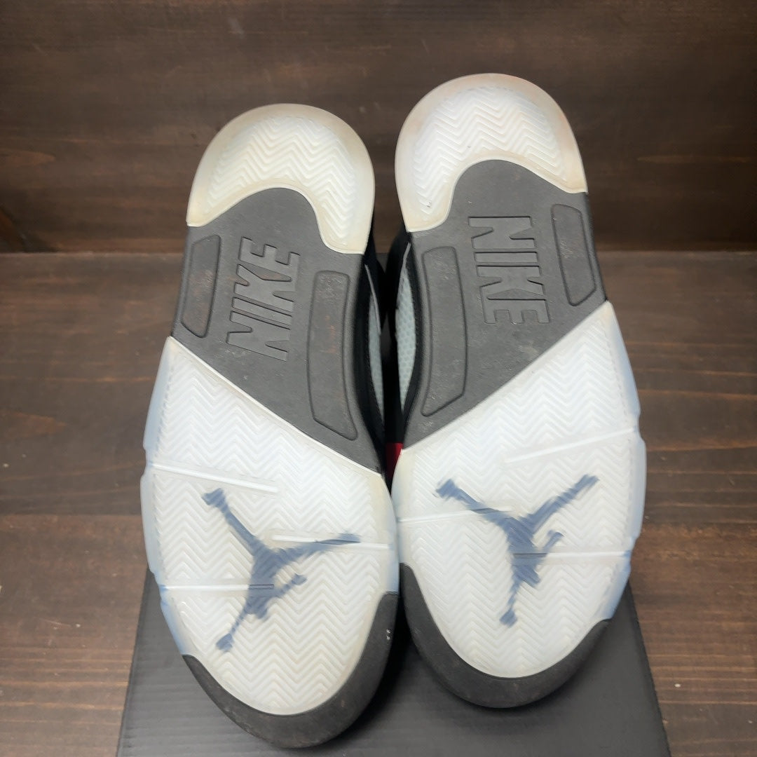 Jordan 5 Retro OG Black Metallic Reimagined Size 9.5 (Pre-Owned)