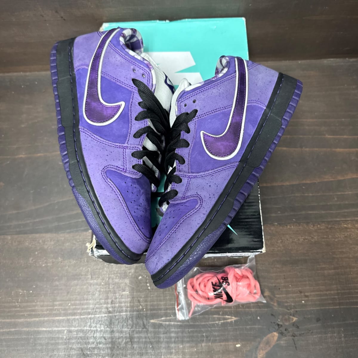 Nike SB Dunk Low Concepts Purple Lobster Size 9 (Pre-Owned) - tag