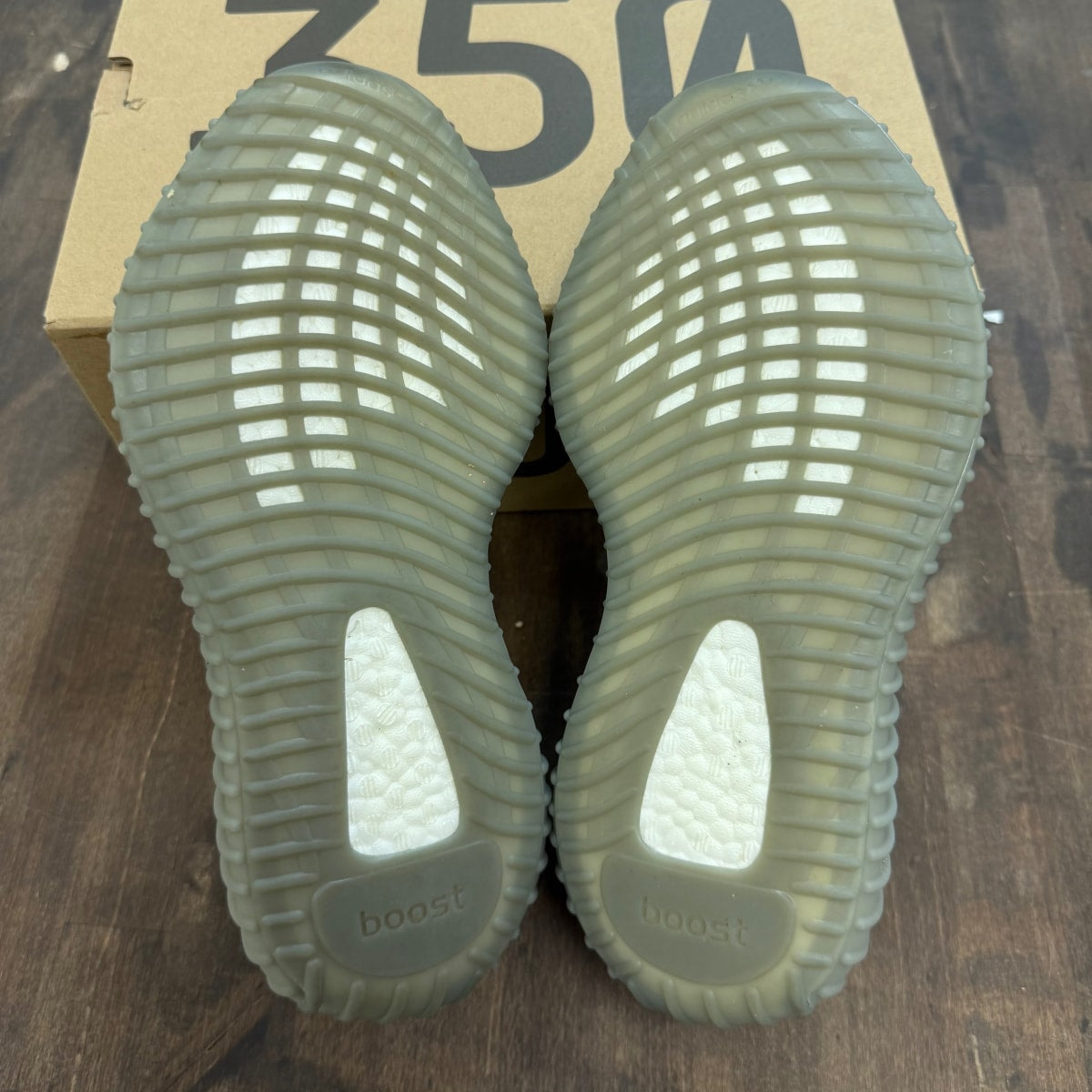 adidas Yeezy Boost 350 V2 Granite - Image 5