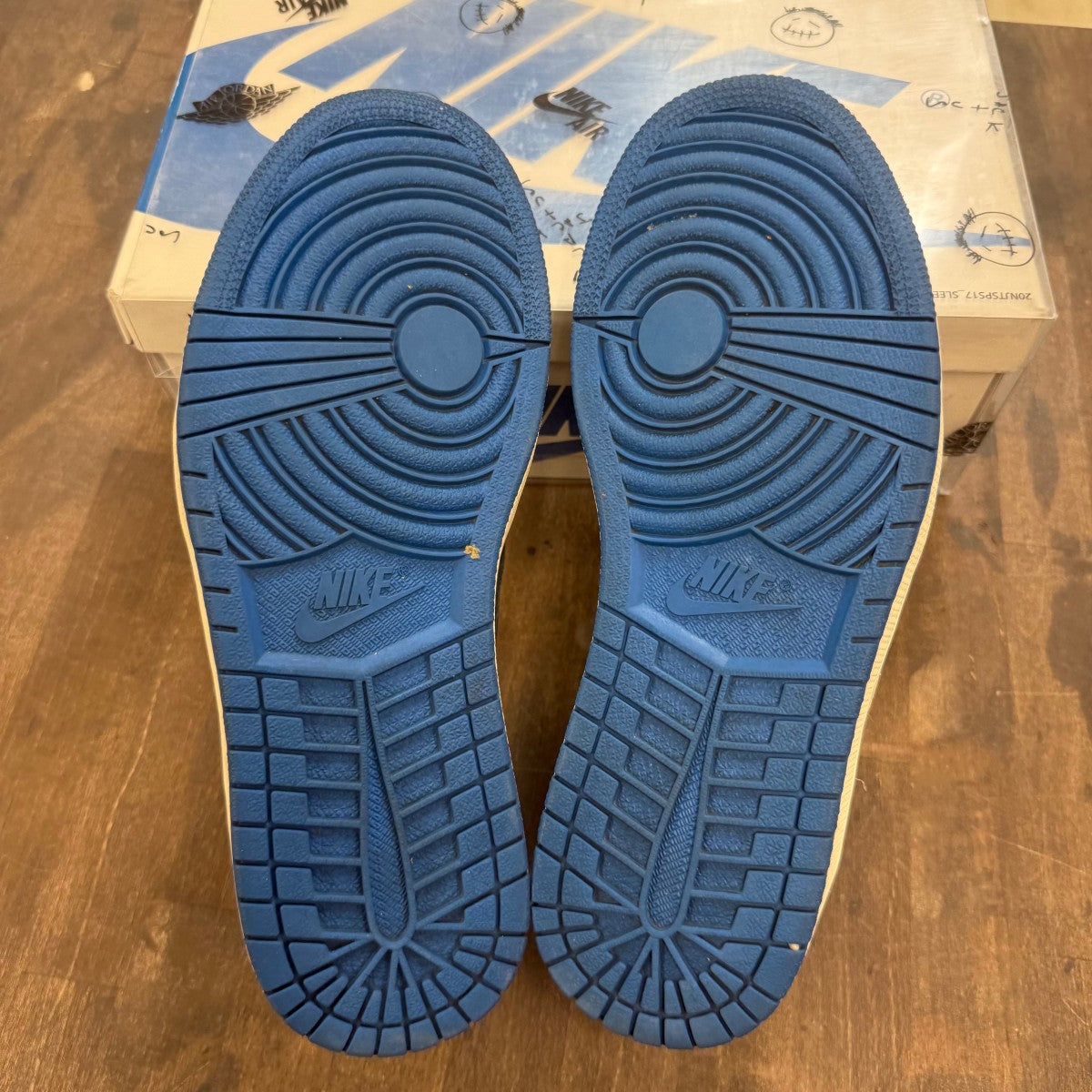 Jordan 1 Retro Low OG SP Fragment x Travis Scott - Image 4
