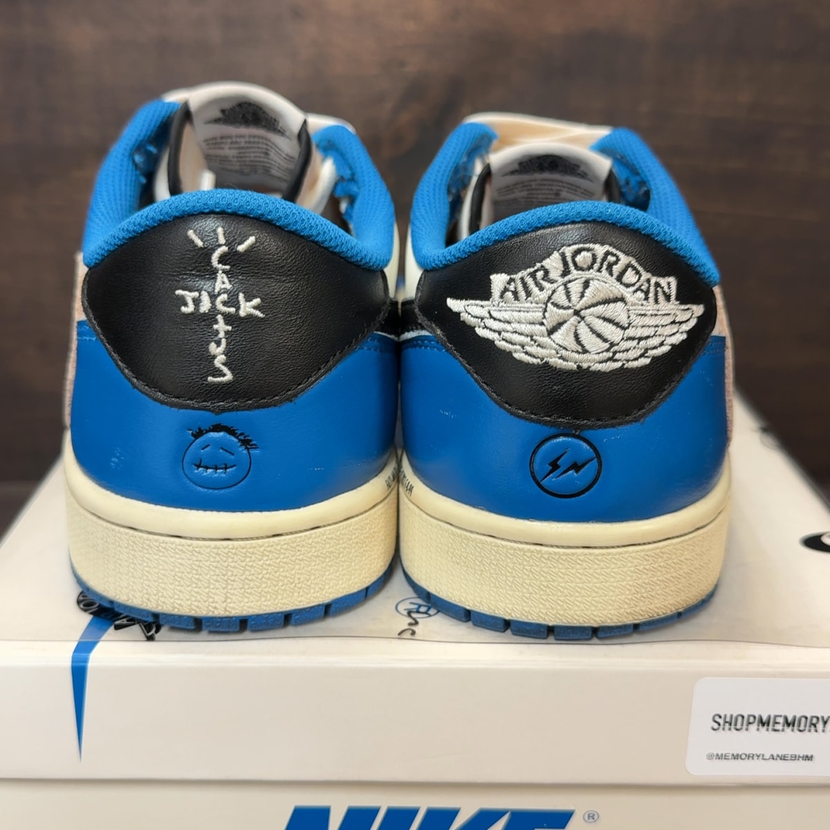 Jordan 1 Retro Low OG SP Fragment x Travis Scott - Image 5