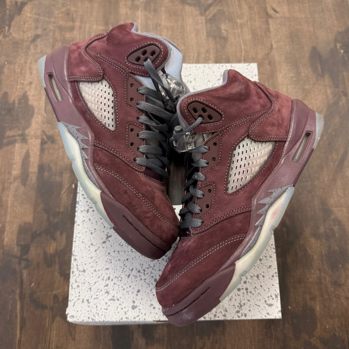 Jordan 5 Retro Burgundy (2023) (GS) - Image 1