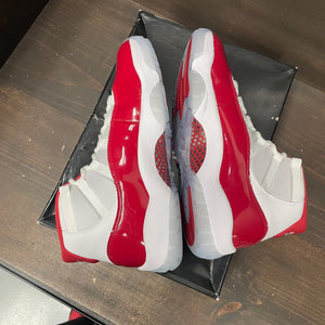 Jordan 11 Retro Cherry (2022) Size 11.5 (Pre-Owned) - box