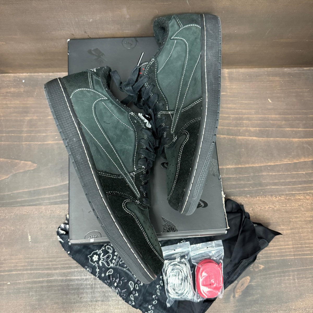 Jordan 1 Retro Low OG SP Travis Scott Black Phantom - Image 4