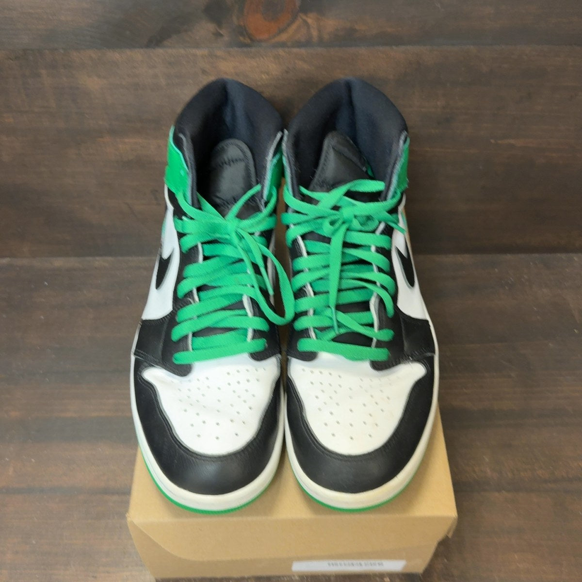 Jordan 1 Retro High OG Lucky Green Size 13 (Pre-Owned) - Image 3