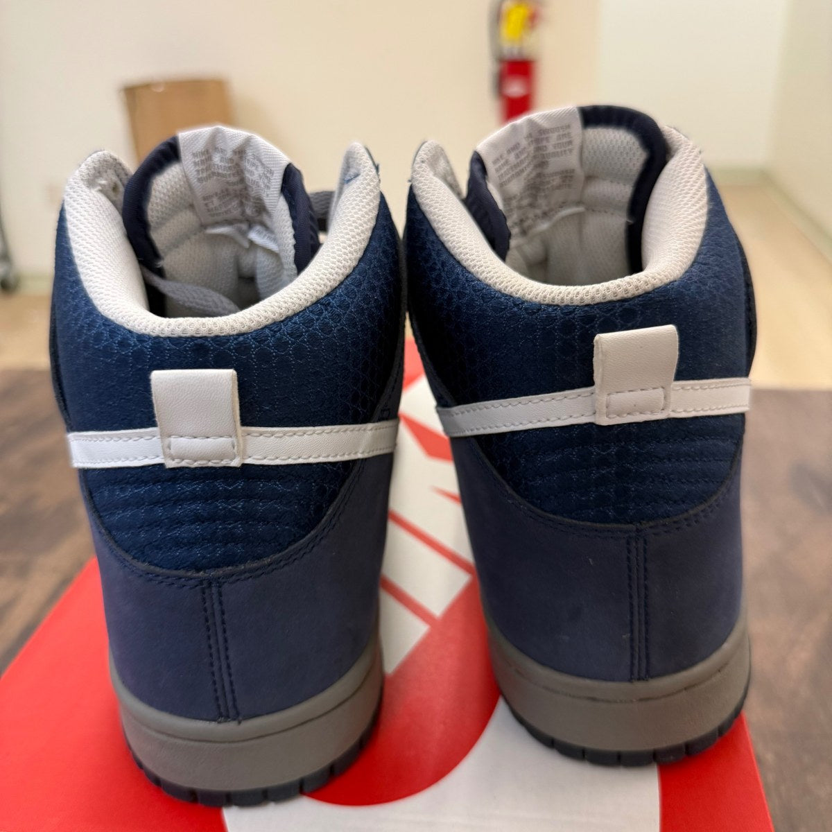 Nike Dunk High Championship Navy Size 9.5 (Pre-Owned) - Image 3