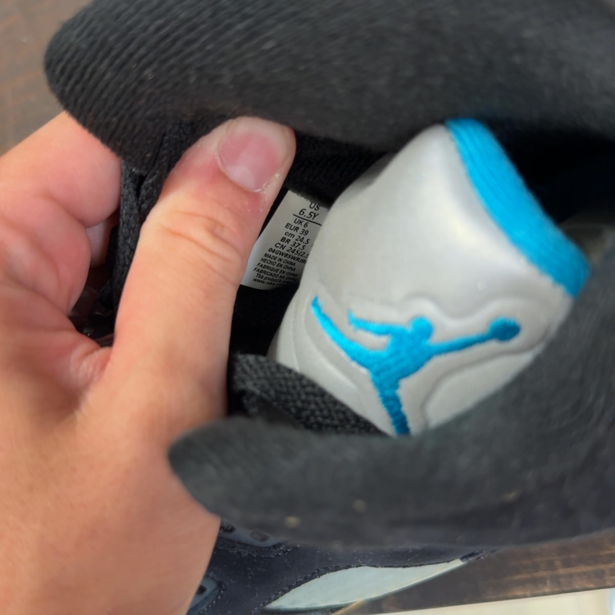 Jordan 5 Retro Aqua (GS) Size 6.5Y (Pre-Owned) - aux
