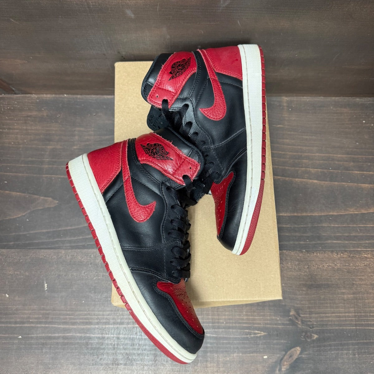 Jordan 1 Retro High Bred Banned (2016) Size 8.5 (Pre-Owned) - Image 4