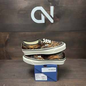 Pony Hair Tiger Black Vans LX Authentic 44 Size 8 - Image 1