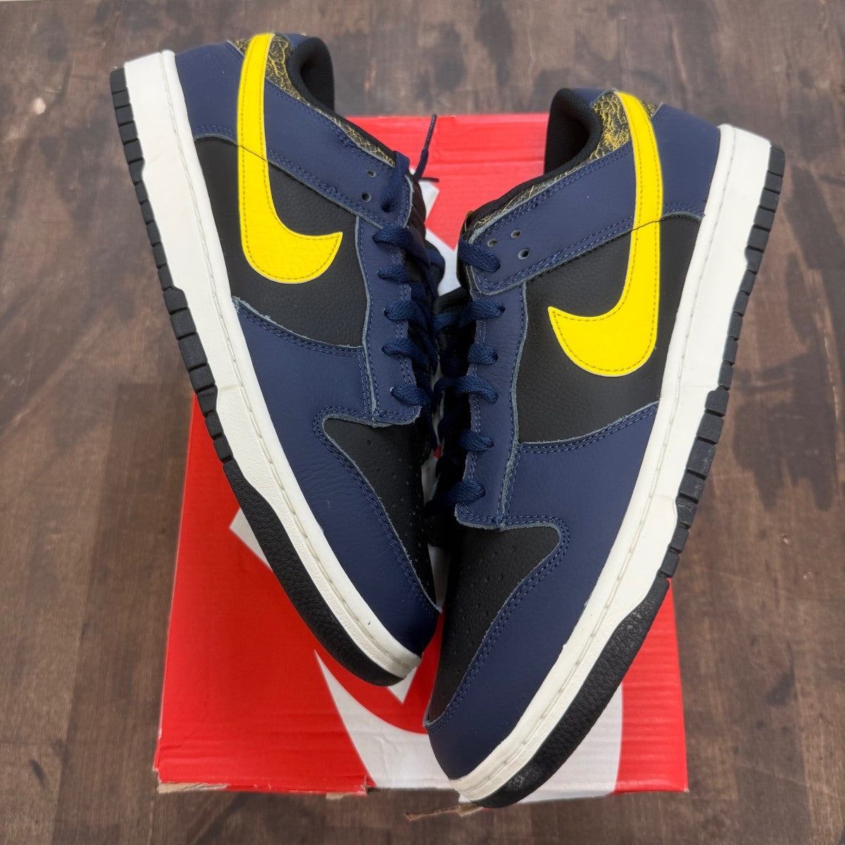 Nike Dunk Low Vintage Michigan - Image 1