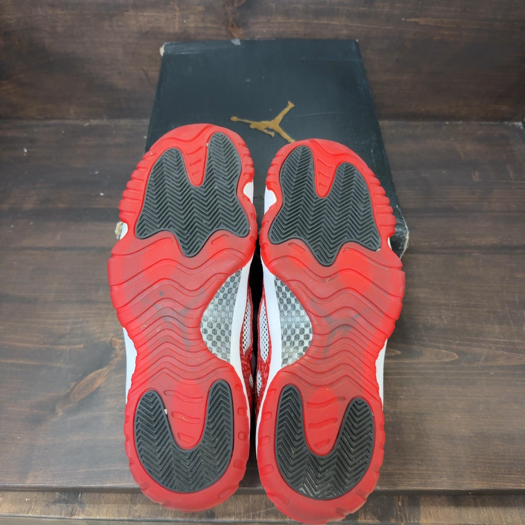 Jordan 11 Retro Low IE White Gym Red - Image 6