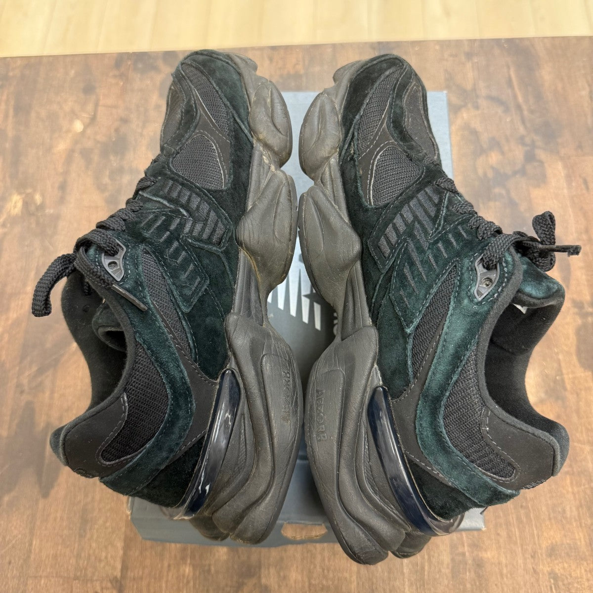 New Balance 9060 Triple Black - Image 4