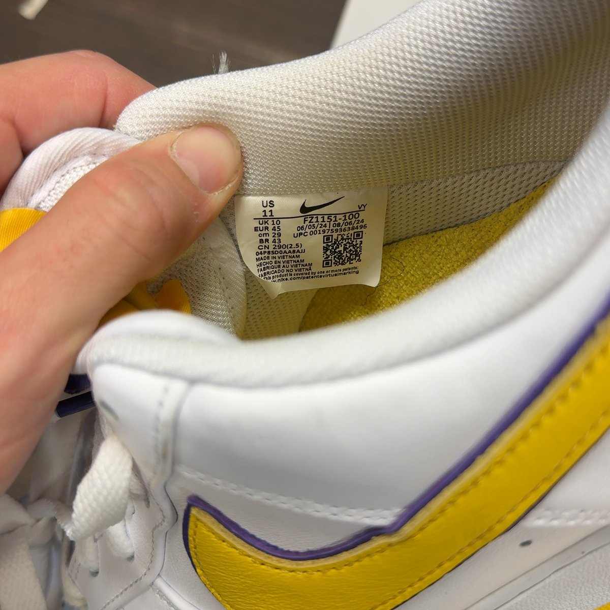 Nike Air Force 1 Low Retro QS Kobe Bryant Lakers Home Size 11 (Pre-Owned) - aux