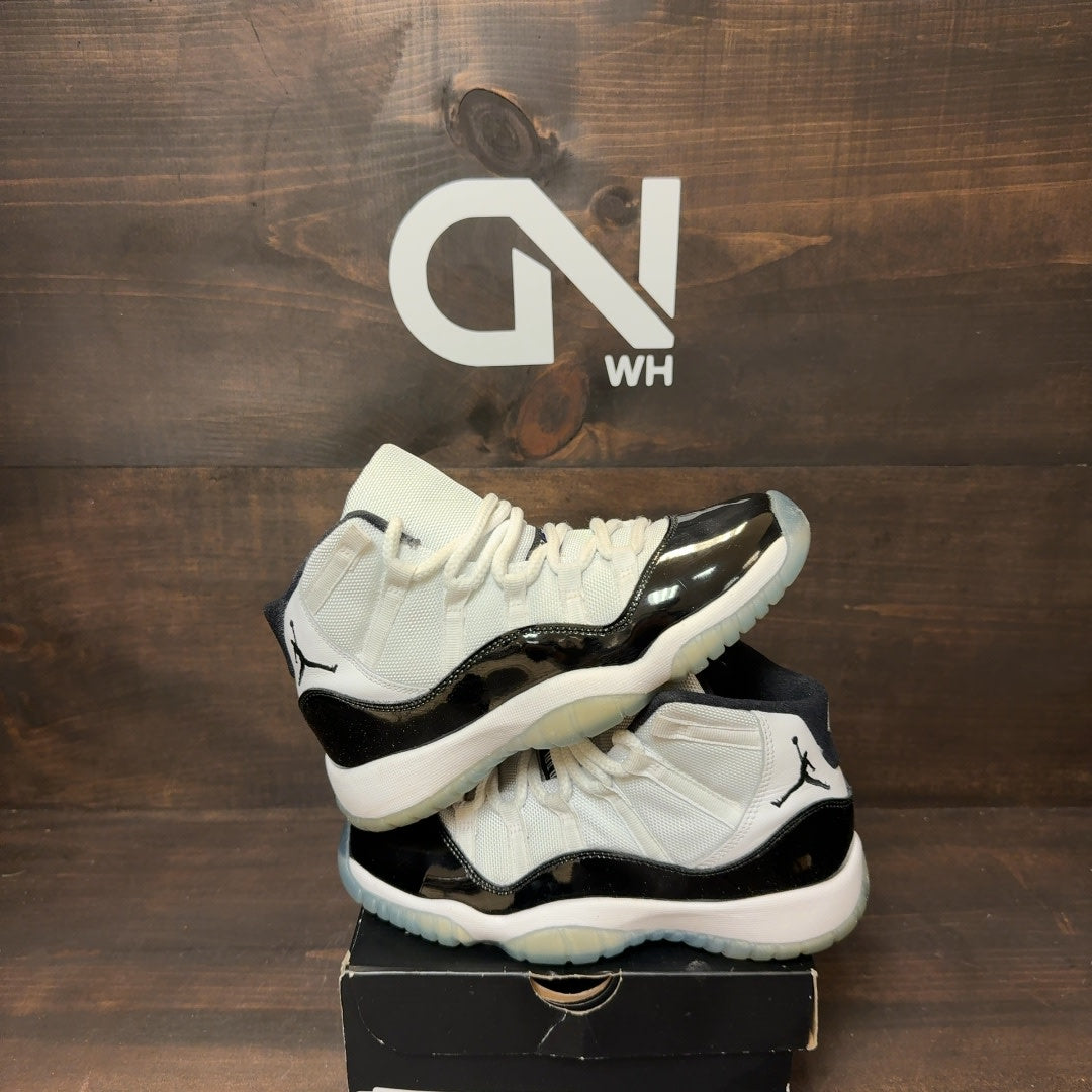 Jordan 11 Retro Concord (2018) (GS) Size 4.5Y (Pre-Owned) - Image 1