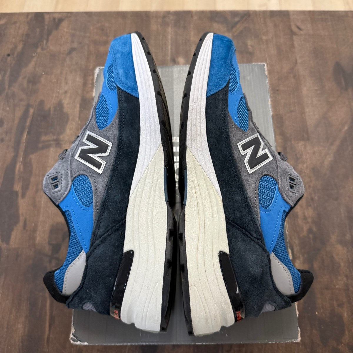 New Balance 992 Black Blue Grey - Image 4