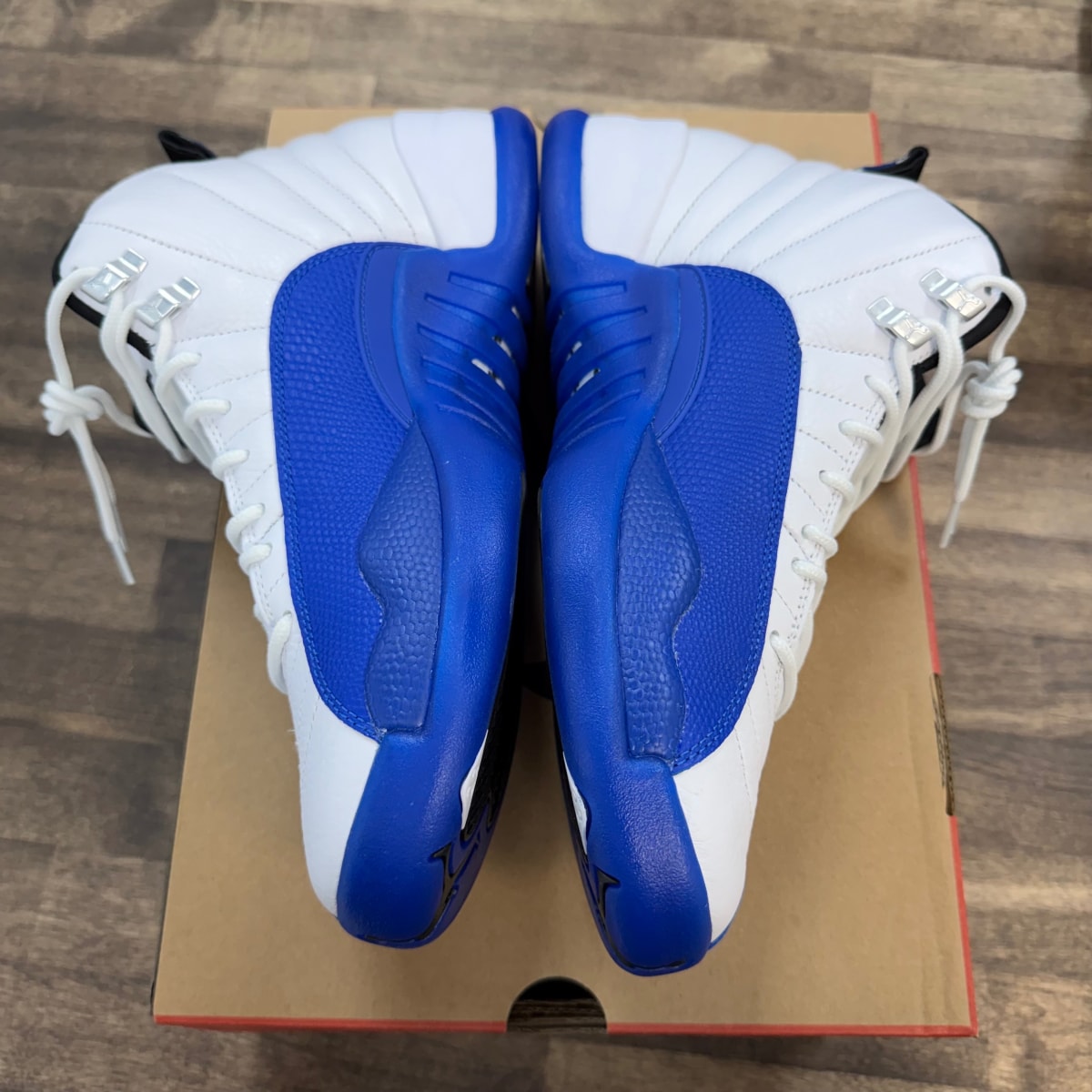 Jordan 12 Retro Blueberry Size 9.5 (Pre-Owned) - Image 5