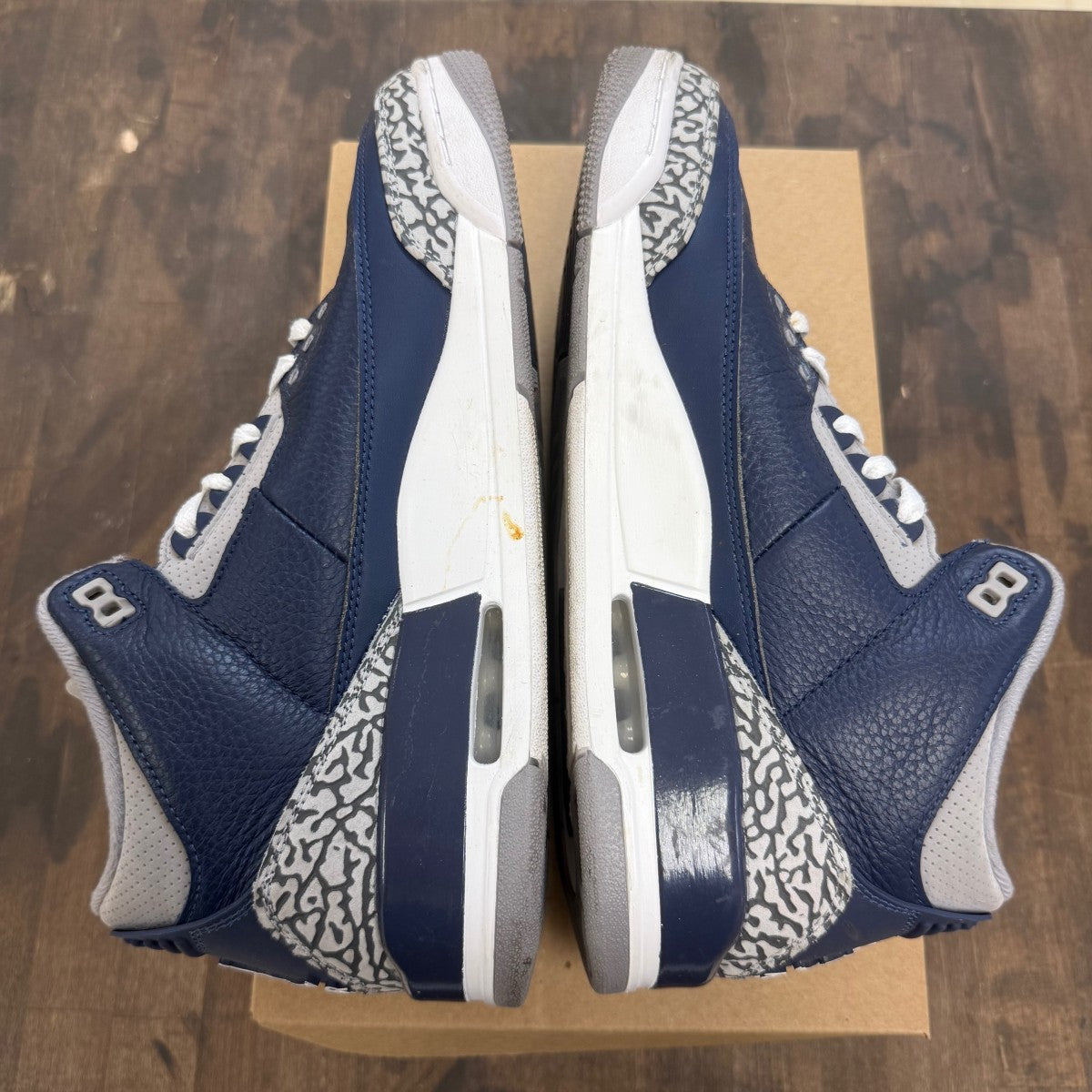 Jordan 3 Retro Georgetown (2021) Size 11 (Pre-Owned) - Image 4