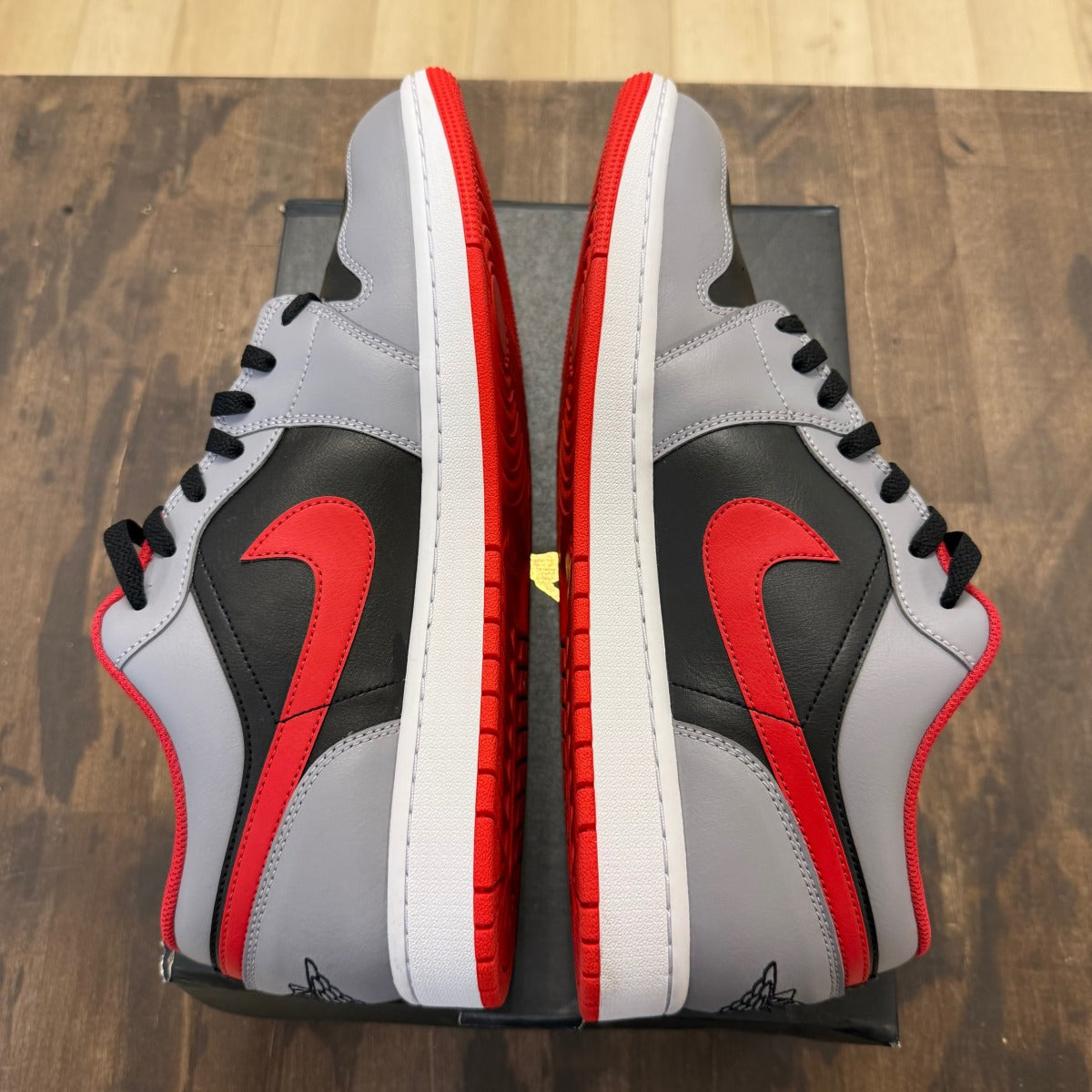 Jordan 1 Low Black Light Smoke Grey Gym Red Size 14 (Pre-Owned) - Image 5