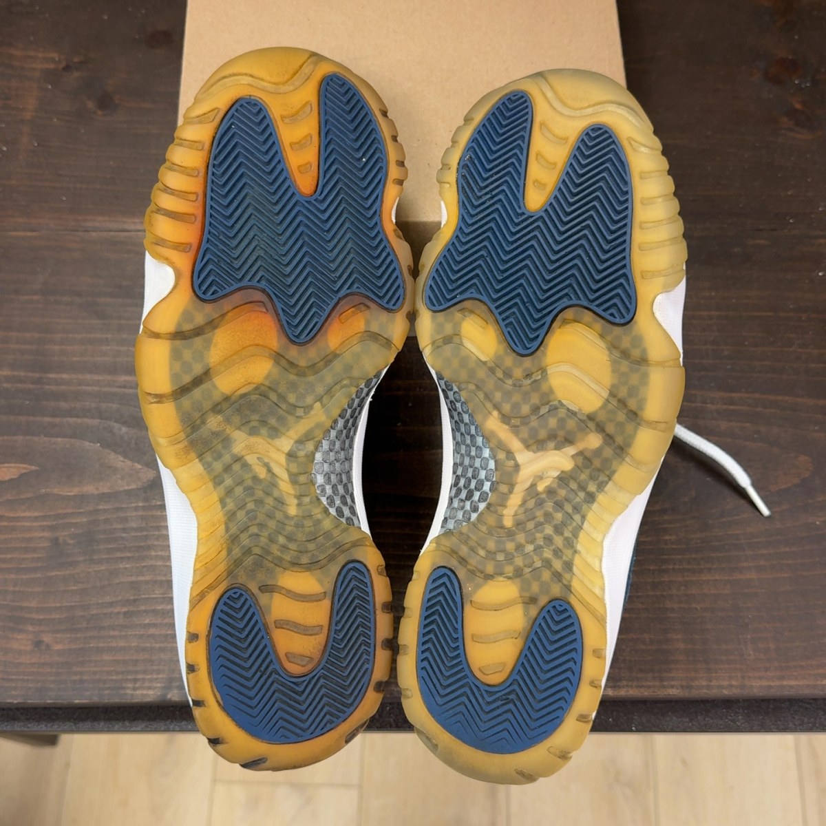 Jordan 11 Retro Low Snake Navy (2019) Size 12 (Pre-Owned) - Image 8