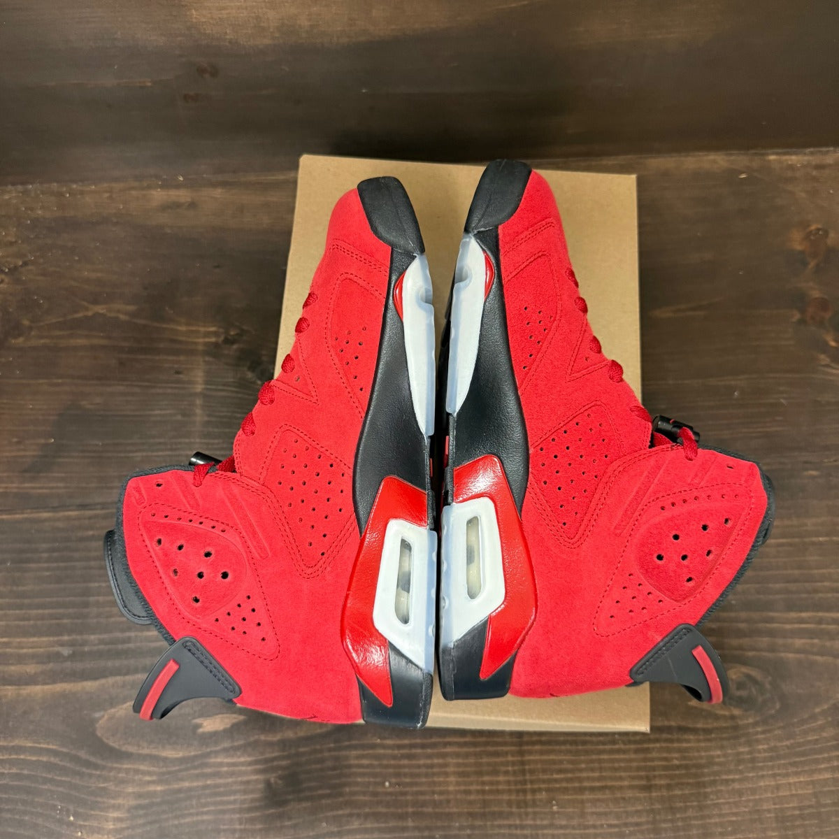 Jordan 6 Retro Toro Bravo Size 8.5 (Pre-Owned) - Image 5