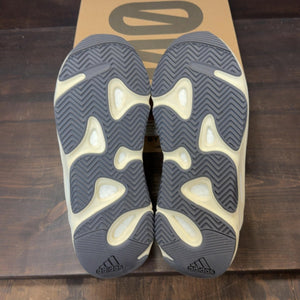 adidas Yeezy Boost 700 Analog - Image 8