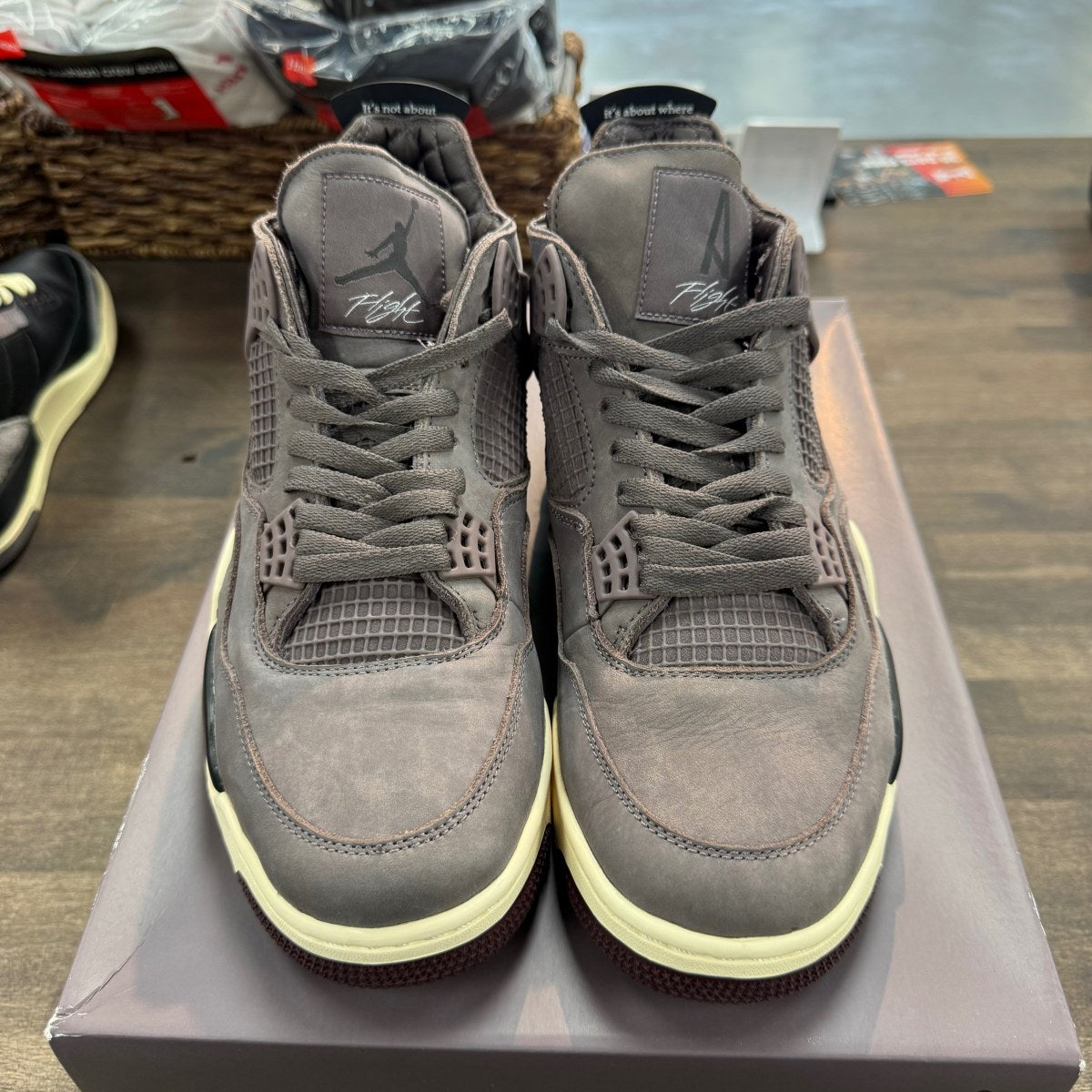 Jordan 4 Retro SP A Ma Maniére Violet Ore - Image 3