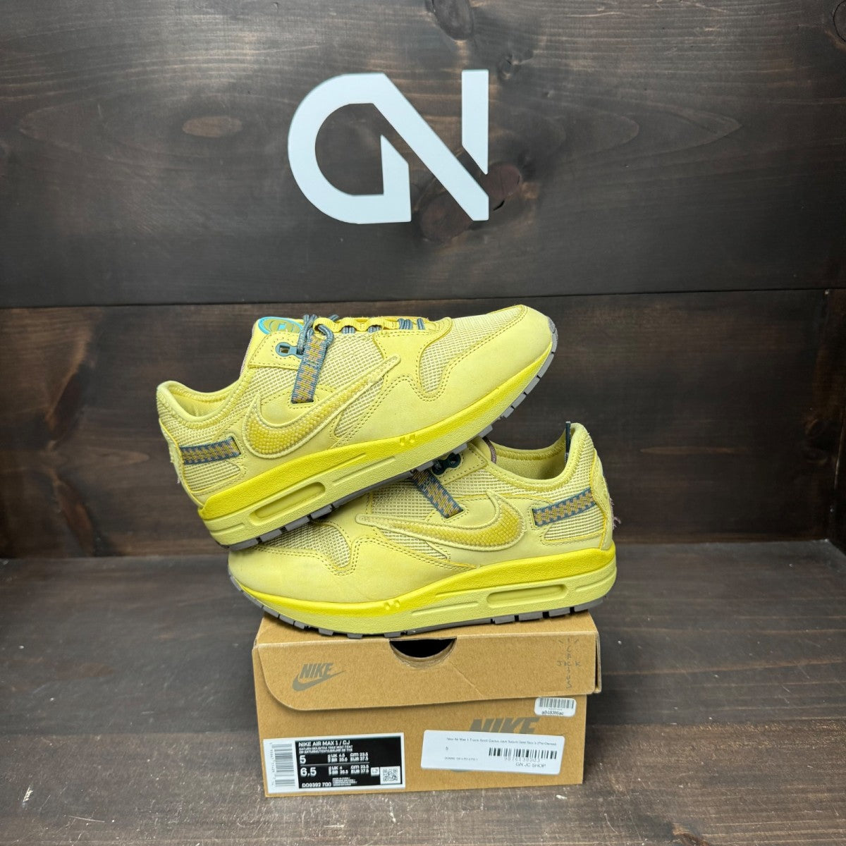 Nike Air Max 1 Travis Scott Cactus Jack Saturn Gold - Image 1