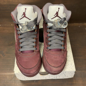 Jordan 5 Retro Burgundy (2023) (GS) - Image 3