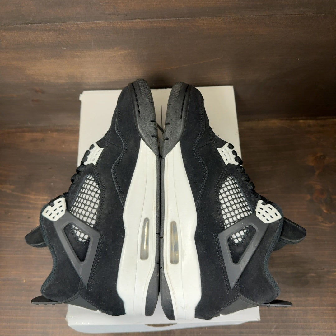 Jordan 4 Retro White Thunder Size 9 (Pre-Owned)