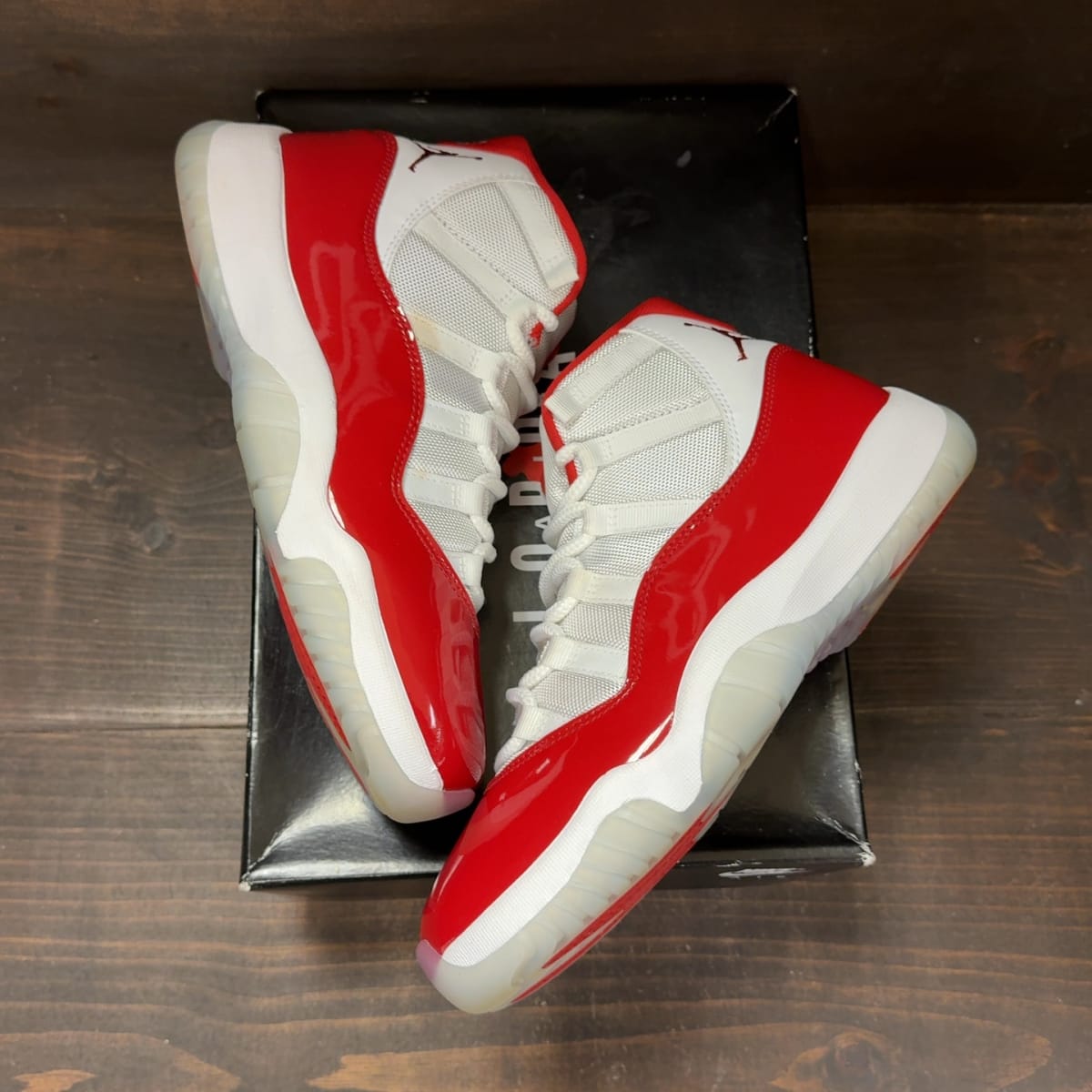 Jordan 11 Retro Cherry (2022) Size 8.5 (Pre-Owned) - back