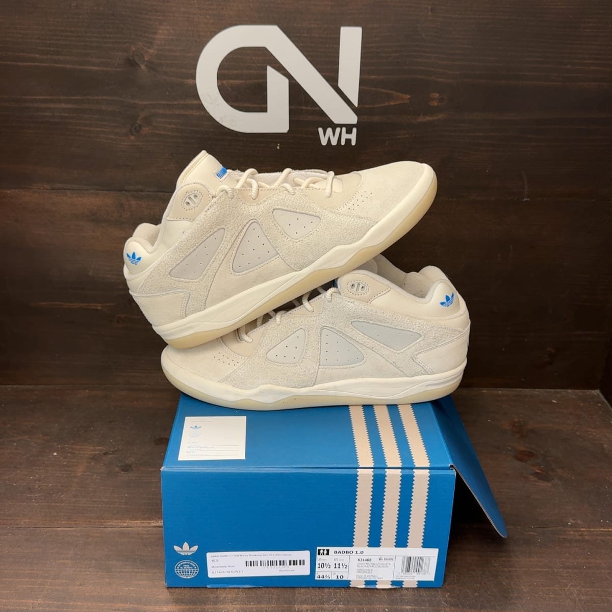 adidas BadBo 1.0 Bad Bunny Resilience Size 10.5 (Pre-Owned) - front