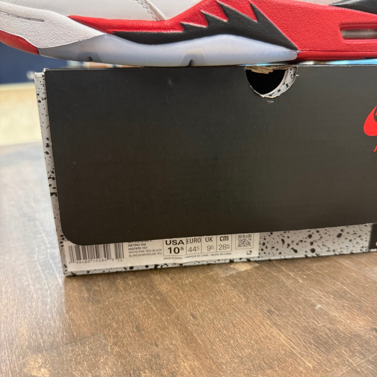Jordan 5 Retro Fire Red Black Tongue (2025) - Image 4